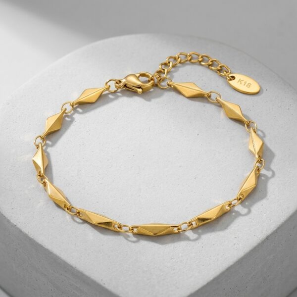 Diamond shape link chain bracelet stainless steel - SunShoppers UK