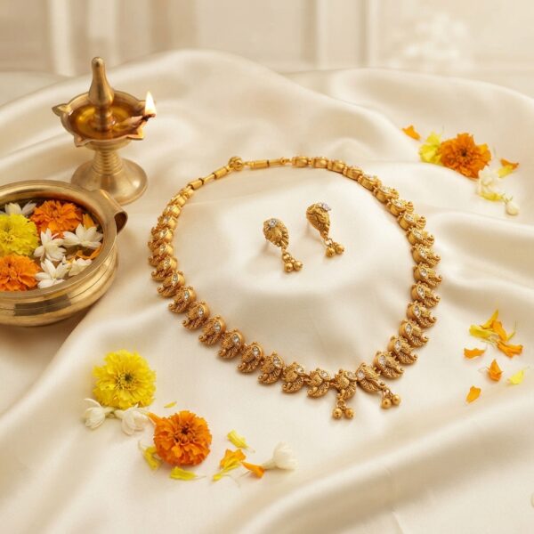Antique gold-tone mango motif necklace set with earrings – SunShoppers UK