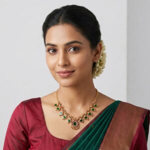 Gold-tone green enamel leaf motif necklace with pink stone detailing – SunShoppers UK