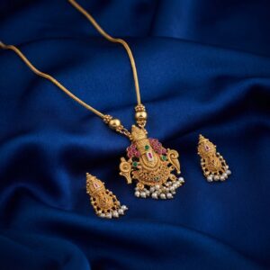Gold-tone temple deity pendant necklace with pearl-style drop earrings – SunShoppers UK