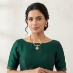 square pendant necklace set with scalloped neckline and matching drop earrings