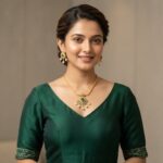 gold-tone pearl drop pendant necklace set with square stone-style centre and matching earrings